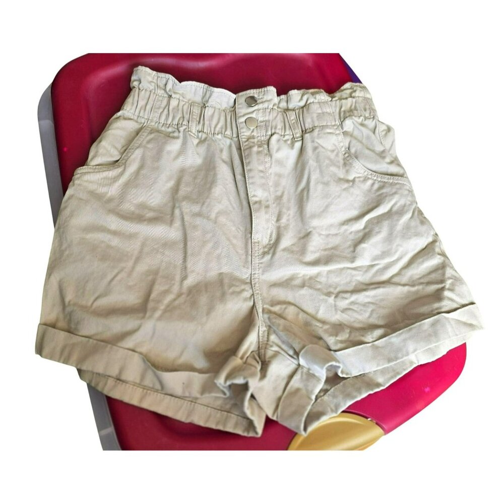 High-Waisted Paperbag Shorts Beige Size 8 Elastic Waist Forever 21 JJ3864